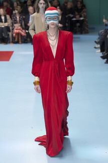 Gucci Fall 2018 Ready-to-Wear , Гуччи осень зима 2018 , Fashion show , неделя моды в Милане , MFW , Mainstyles